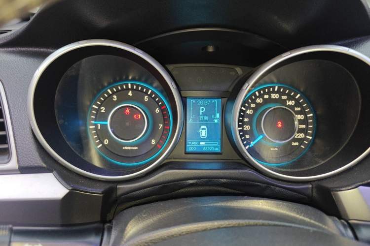 Used BAIC Senova X65 2015 2.0T Automatic Elite Model Instrument Cluster