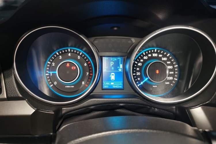 Used BAIC Senova X65 2015 2.0T Automatic Elite Model Instrument Cluster
