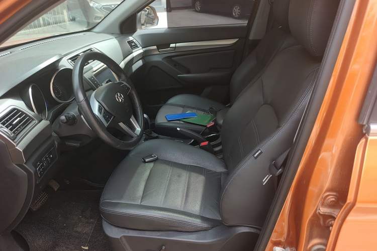 Used BAIC Senova X65 2015 2.0T Automatic Elite Model Left Front Seat