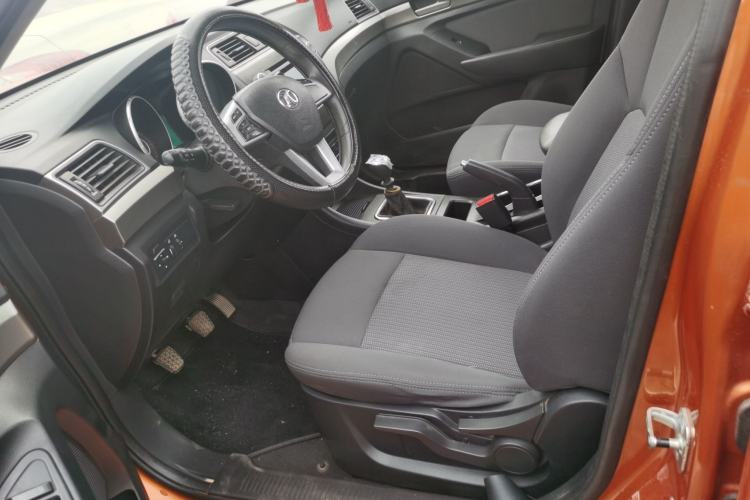Used BAIC Senova X65 2015 2.0T manual Comfort trim level Left Front Seat