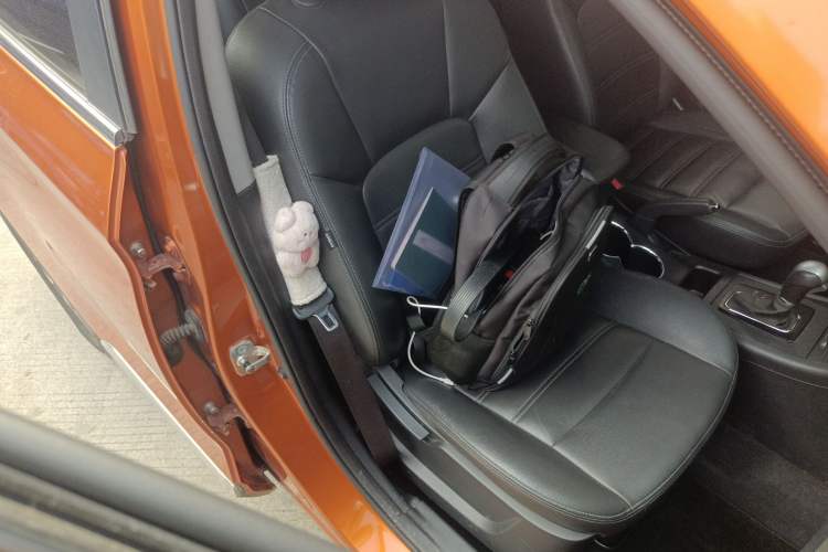 Used BAIC Senova X65 2015 2.0T Automatic Elite Model Right Front Seat