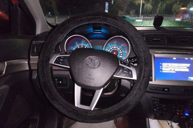 Used BAIC Senova X65 2015 2.0T Automatic Elite Model Steering Wheel