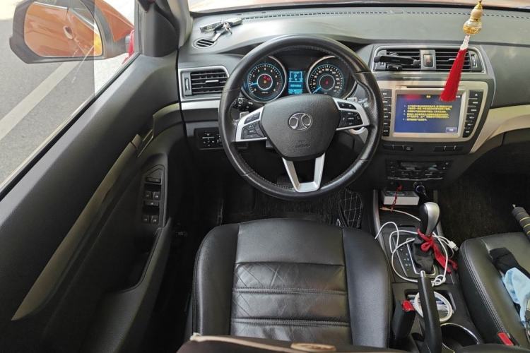 Used BAIC Senova X65 2015 2.0T Automatic Elite Model Steering Wheel