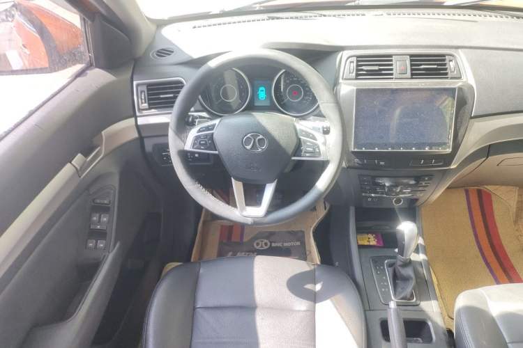 Used BAIC Senova X65 2015 2.0T Automatic Elite Model Steering Wheel