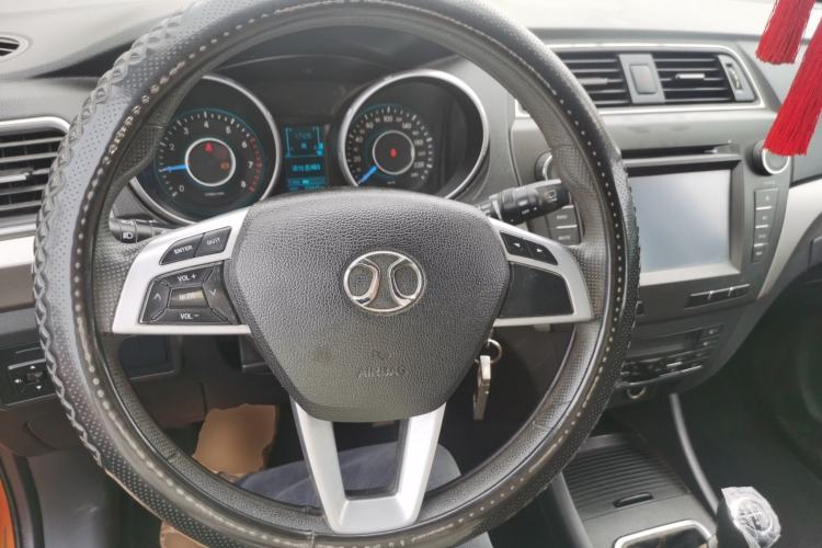 Used BAIC Senova X65 2015 2.0T manual Comfort trim level Steering Wheel