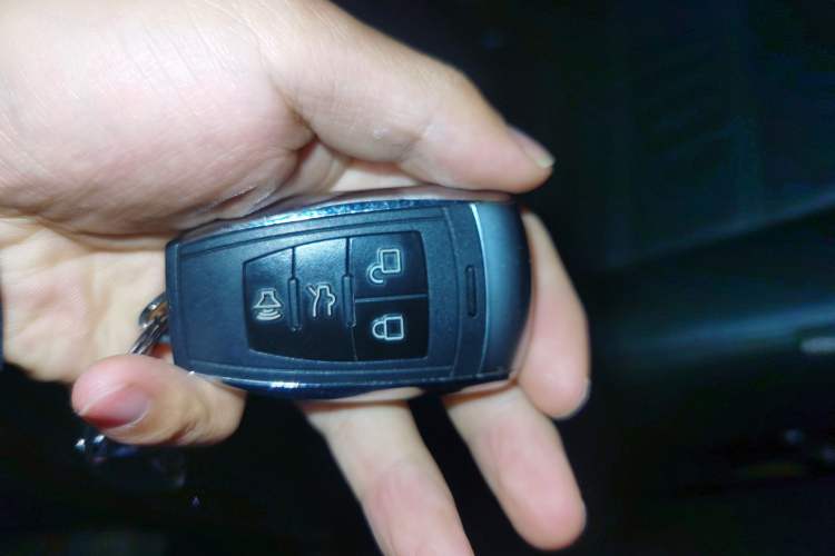 Used BAIC Senova X65 2015 2.0T Automatic Elite Model Vehicle Key