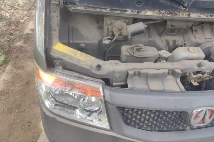 Used BAIC Weiwang 205 2013 1.0L Business Edition Engine Bay Right