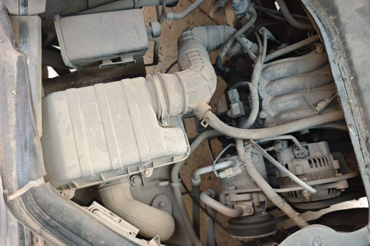 Used BAIC Weiwang 205 2013 1.0L Joy version Engine Bay Right
