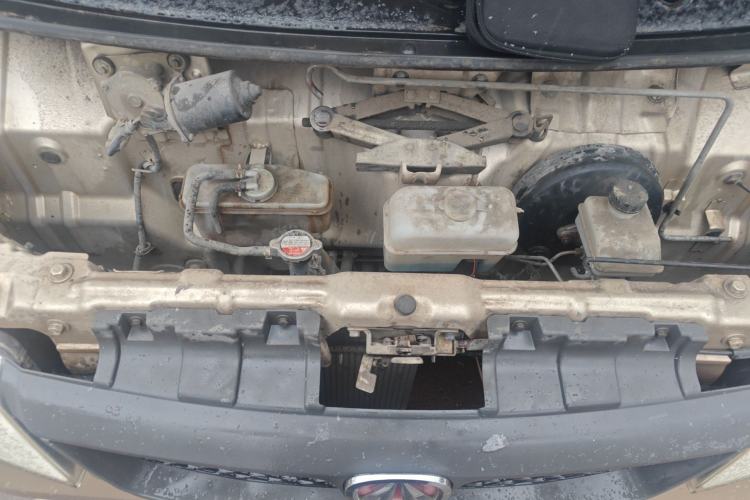 Used BAIC Weiwang 205 2013 1.0L Joy version Engine Bay