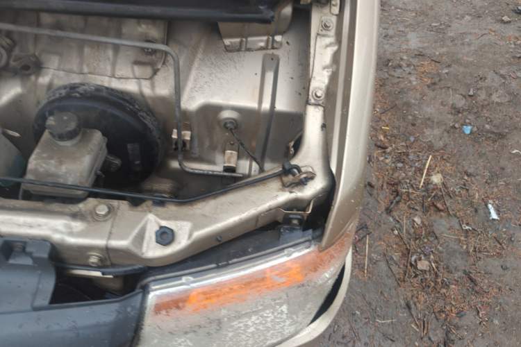 Used BAIC Weiwang 205 2013 1.0L Joy version Engine Bay Left