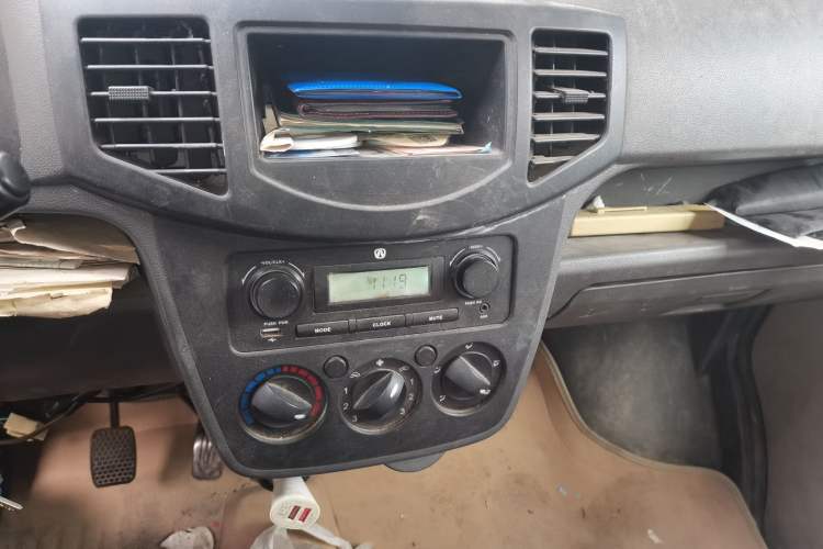 Used BAIC Weiwang 205 2013 1.0L Joy version Audio And AC Panel