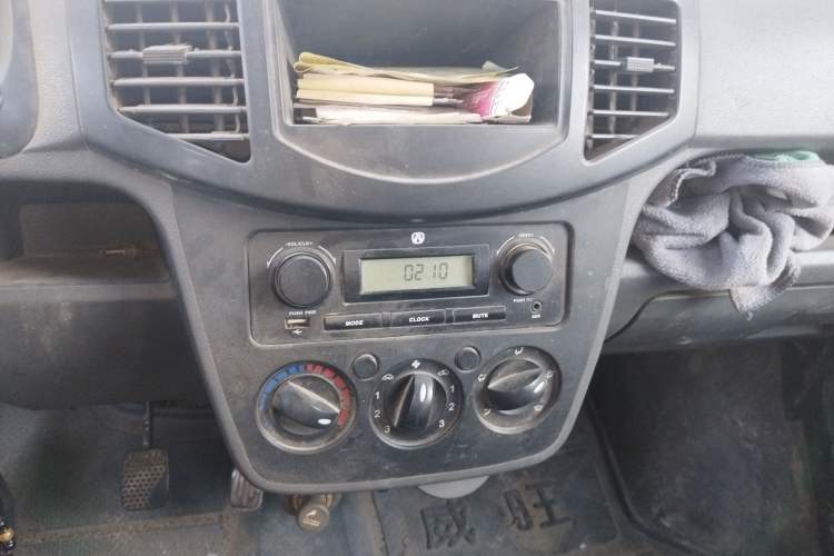 Used BAIC Weiwang 205 2013 1.0L Joy version Audio And AC Panel