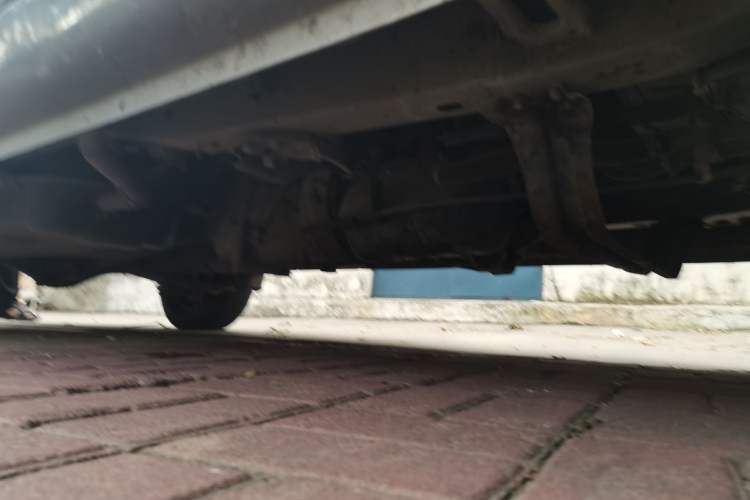 Used BAIC Weiwang 205 2013 1.0L Joy version Chassis Front Right