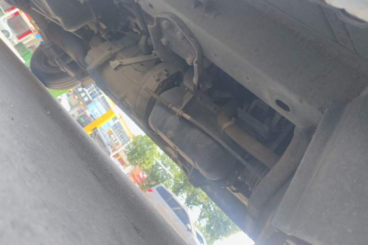 Used BAIC Weiwang 205 2013 1.0L Joy version Chassis Front Right