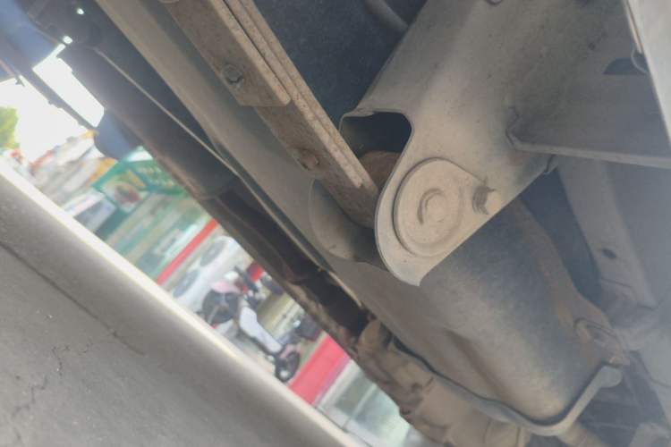 Used BAIC Weiwang 205 2013 1.0L Joy version Chassis Rear Right