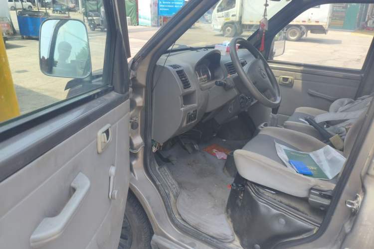 Used BAIC Weiwang 205 2013 1.0L Joy version Driver Seat