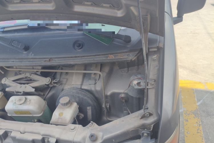 Used BAIC Weiwang 205 2013 1.0L Joy version Engine Bay Left
