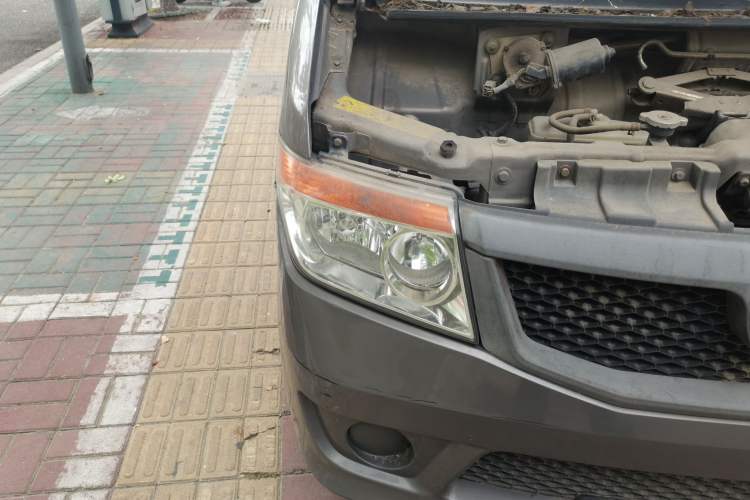 Used BAIC Weiwang 205 2013 1.0L Joy version Right Front Headlight