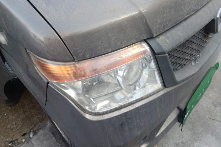 Used BAIC Weiwang 205 2013 1.0L Joy version Right Front Headlight
