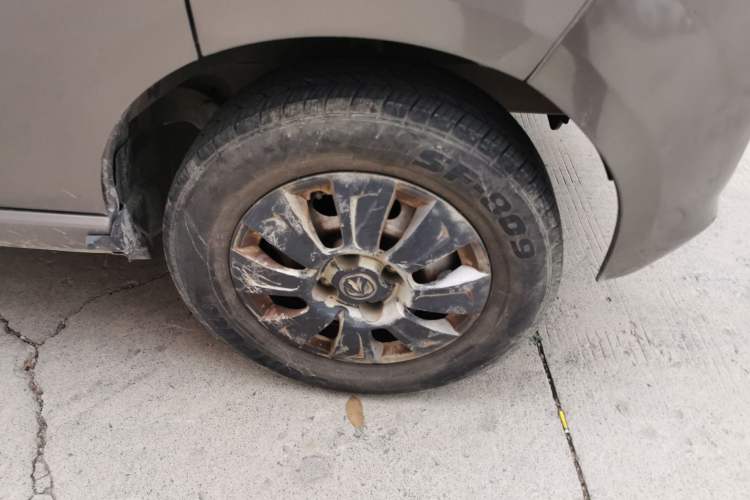 Used BAIC Weiwang 205 2013 1.0L Joy version Right Front Wheel Hub