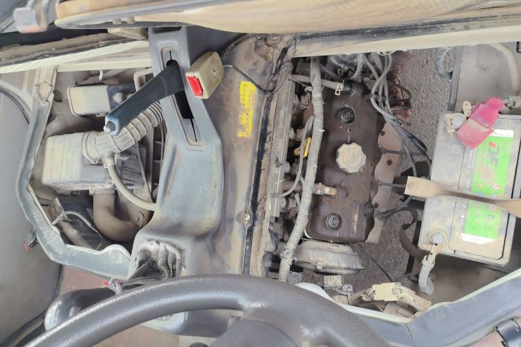 Used BAIC Weiwang 205 2013 1.0L Joy version Engine Bay