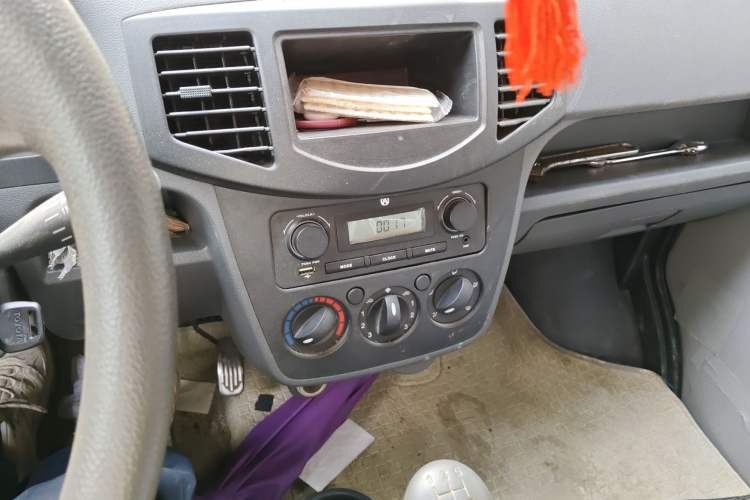 Used BAIC Weiwang 205 2013 1.0L Joy version Audio And AC Panel
