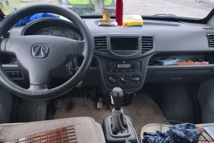 Used BAIC Weiwang 205 2013 1.0L Business Edition Center Console