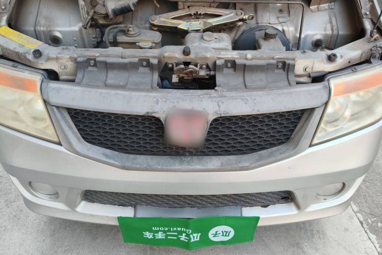 Used BAIC Weiwang 205 2013 1.0L Joy version Engine Bay
