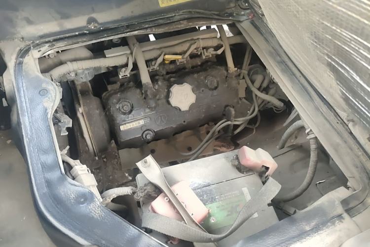 Used BAIC Weiwang 205 2013 1.0L Joy version Engine Bay