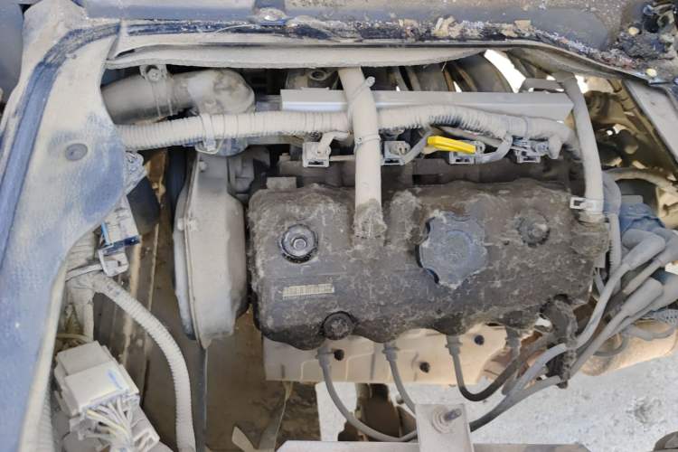 Used BAIC Weiwang 205 2013 1.0L Xingye version Engine Bay Right