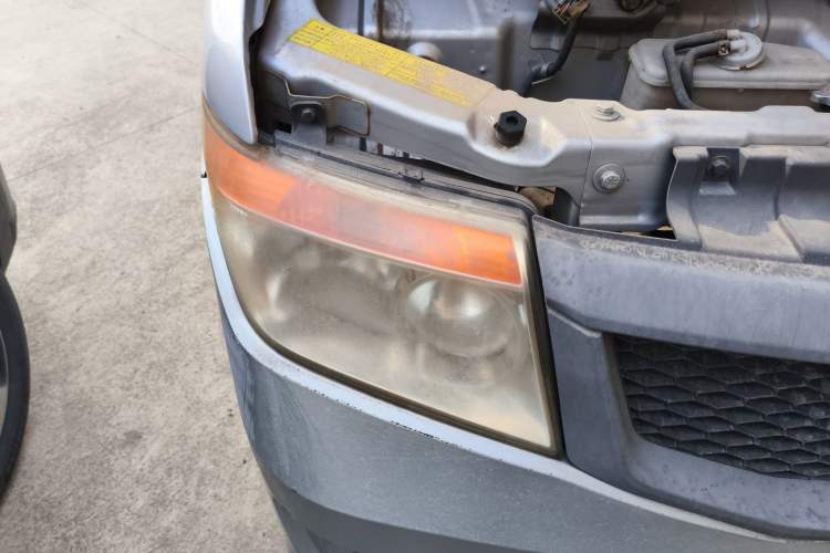 Used BAIC Weiwang 205 2013 1.0L Joy version Right Front Headlight