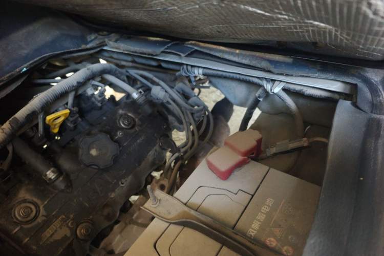 Used BAIC Weiwang 205 2013 1.0L Joy version Engine Bay Left