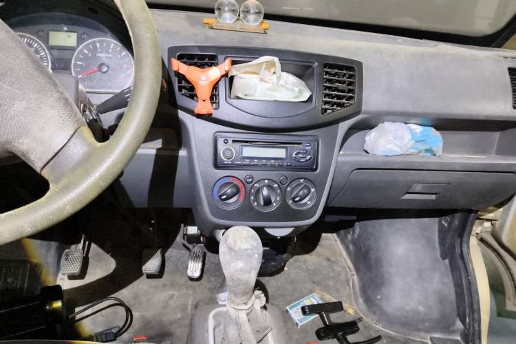 Used BAIC Weiwang 205 2013 1.0L Xingye version Audio And AC Panel