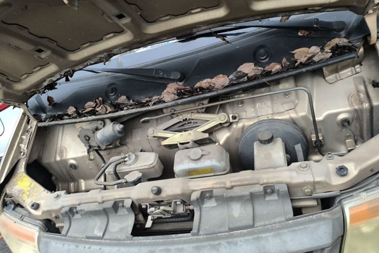 Used BAIC Weiwang 205 2013 1.0L Xingye version Engine Bay