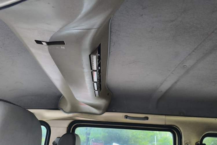 Used BAIC Weiwang 205 2013 1.0L Xingye version Headliner