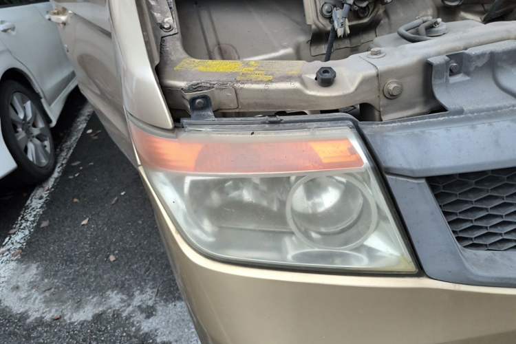 Used BAIC Weiwang 205 2013 1.0L Xingye version Right Front Headlight