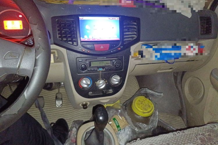 Used BAIC Weiwang 306 2011 1.3L Comfort version 7 seats Audio And AC Panel
