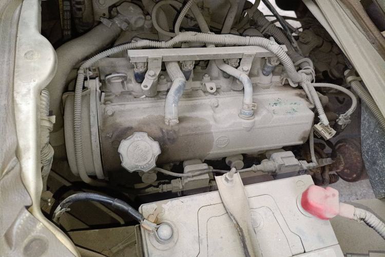 Used BAIC Weiwang 306 2011 1.3L Comfort version 7 seats Engine Bay