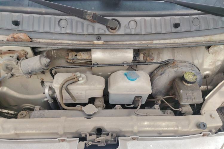 Used BAIC Weiwang 306 2011 1.3L Comfort version 7 seats Engine Bay