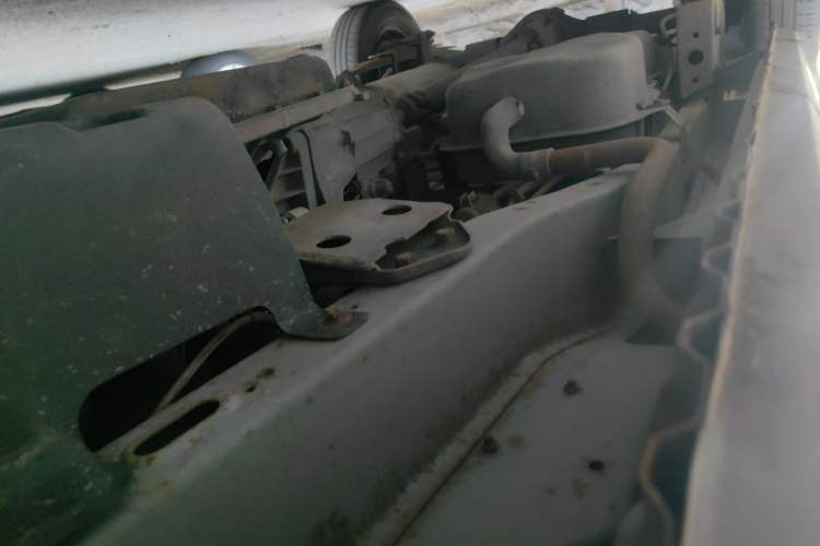 Used BAIC Weiwang 306 2011 1.3L base model 7 seats Chassis Front Right