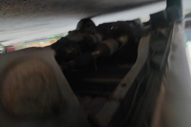 Used BAIC Weiwang 306 2011 1.3L base model 7 seats Chassis Rear Left