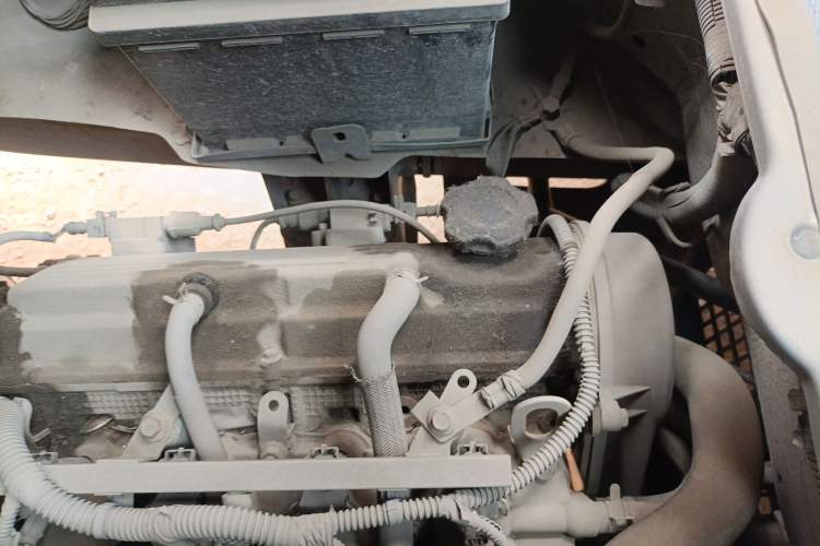 Used BAIC Weiwang 306 2011 1.3L base model 7 seats Engine Bay Left