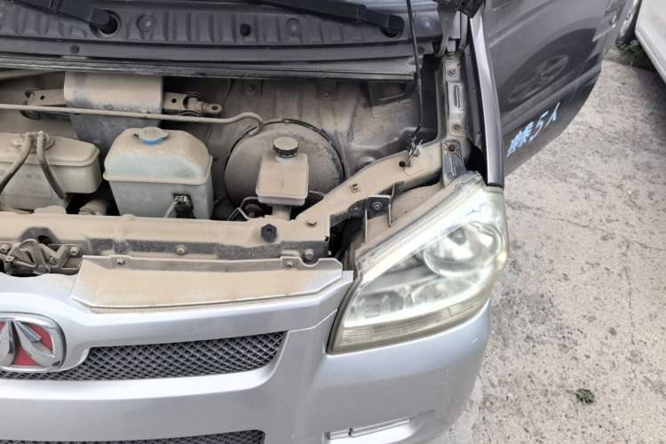 Used BAIC Weiwang 306  Engine Bay Left