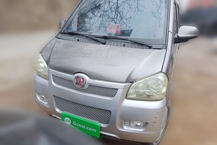 Used BAIC Weiwang 306 2011 1.3L base model 7 seats Front