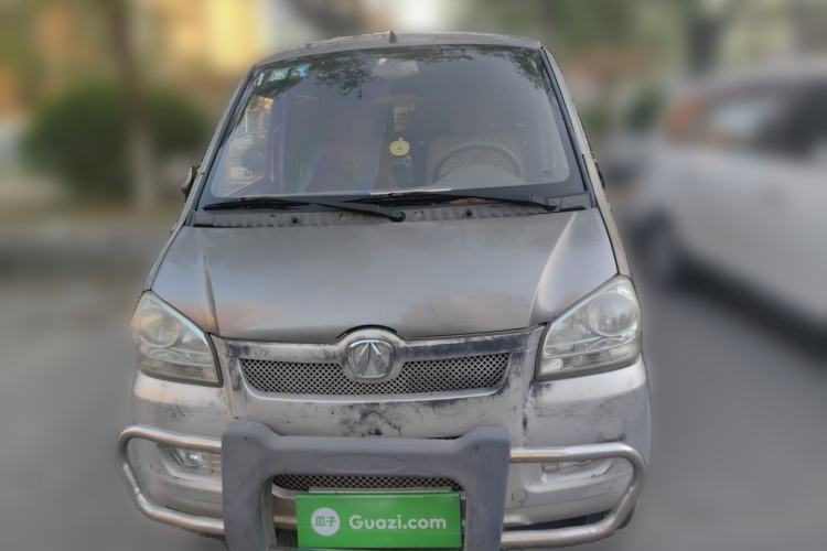 Used BAIC Weiwang 306 2011 1.3L base model 7 seats Front