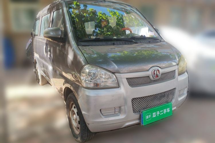 Used BAIC Weiwang 306 2011 1.3L base model 7 seats Front Right 45 Deg