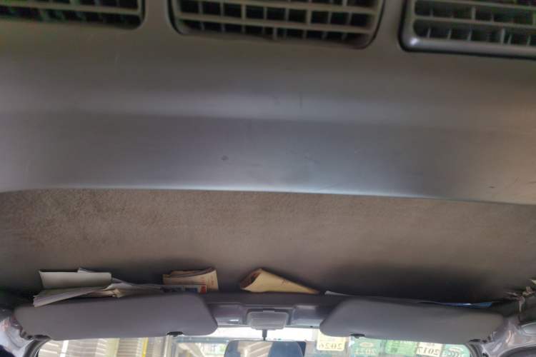 Used BAIC Weiwang 306 2011 1.3L Comfort version 7 seats Headliner