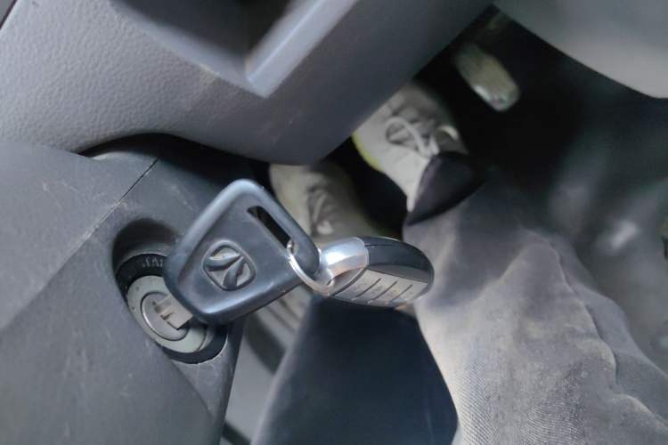 Used BAIC Weiwang 306 2011 1.3L base model 7 seats Vehicle Key