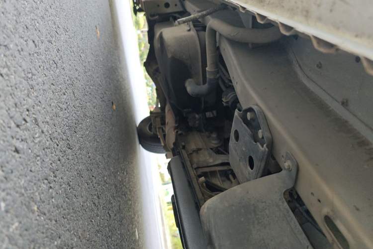 Used BAIC Weiwang 306 2011 1.3L base model 7 seats Chassis Front Right