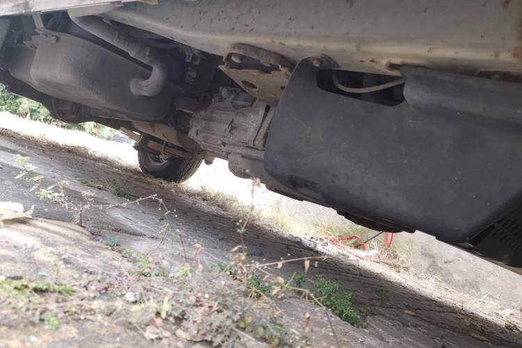 Used BAIC Weiwang 306 2011 1.3L base model 7 seats Chassis Front Right